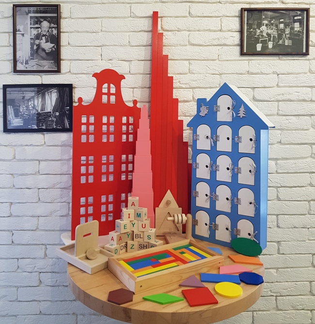 Custom production toys Komarovtoys